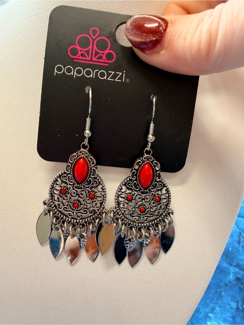 Galapagos Glamping earrings NWT!